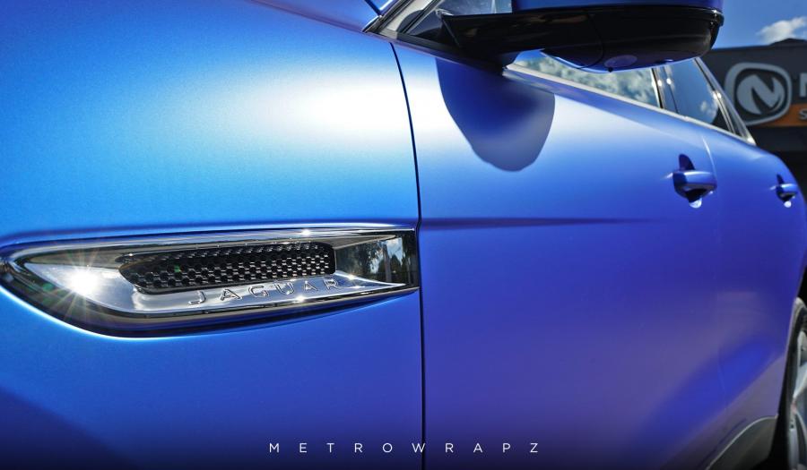 Детали экстерьера Jaguar F-Pace Electric Wave by MetroWrapz 2016 года  (фото 4 из 6)
